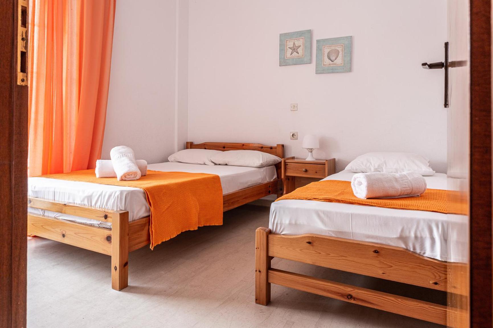 Mike'S Apartments Неи Порои Екстериор снимка