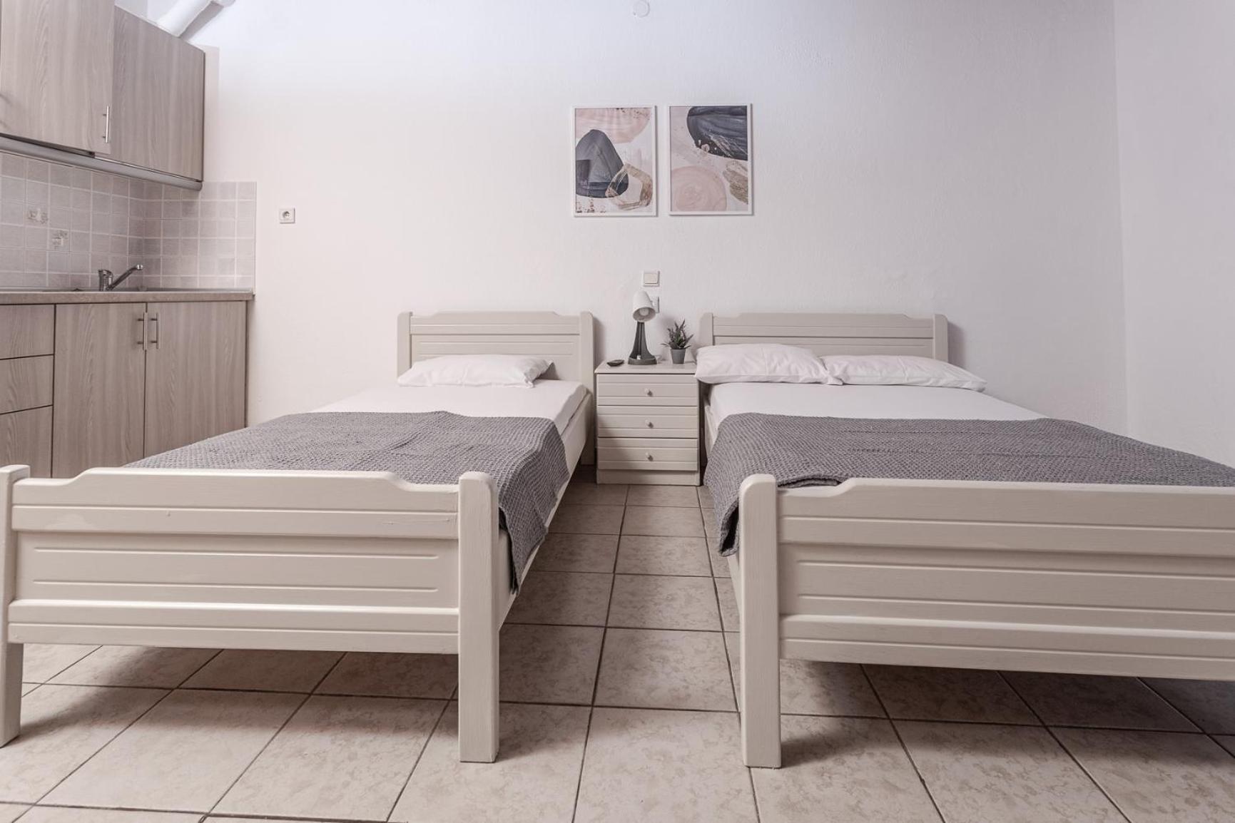 Mike'S Apartments Неи Порои Екстериор снимка